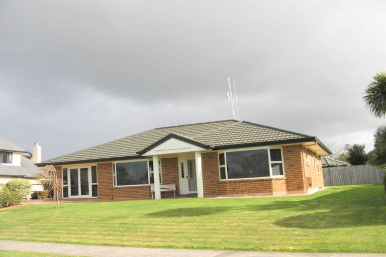 Photo of property in 10 Glen Cree Avenue, Rototuna, Hamilton, 3210