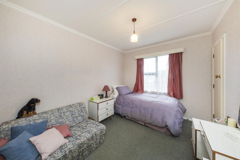 Photo of property in 64 College Street, Awapuni, Palmerston North, 4412