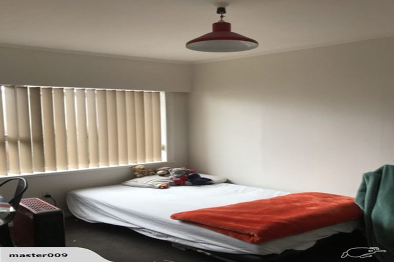 Photo of property in 2/13 Hayward Road, Papatoetoe, Auckland, 2025