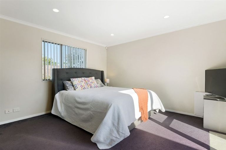 Photo of property in 120d Gray Avenue, Papatoetoe, Auckland, 2024