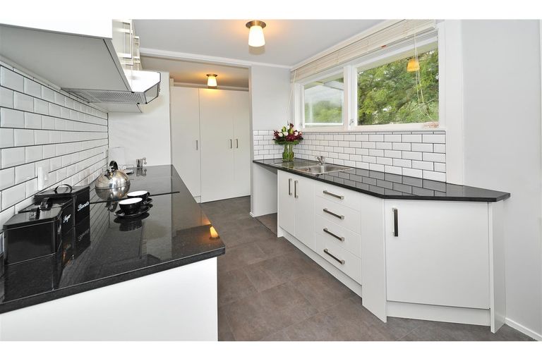 Photo of property in 2/51 Eddowes Street, Manurewa, Auckland, 2102