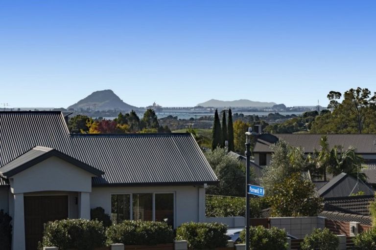 Photo of property in 2 Parnwell Place, Ohauiti, Tauranga, 3112