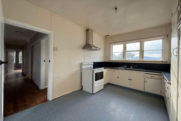 Photo of property in 6 Colonel Place, Featherston, 5710