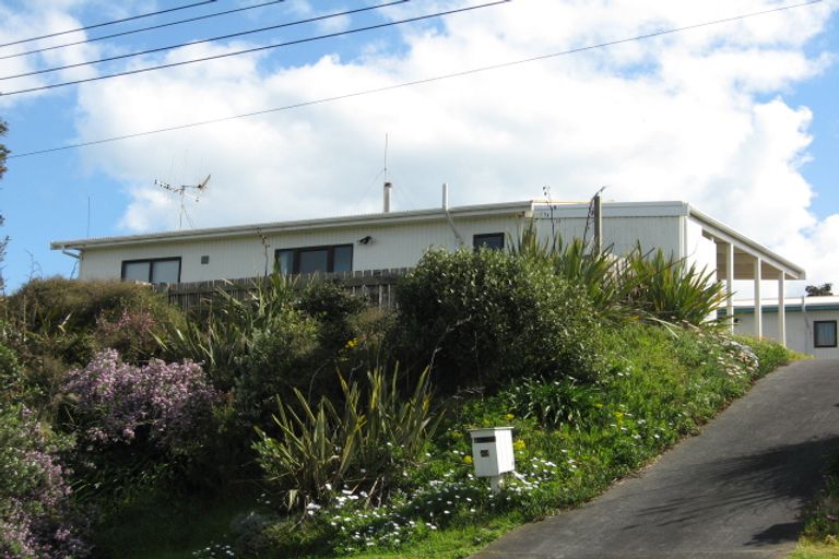 Photo of property in 43 Rangiora Street, Castlecliff, Whanganui, 4501