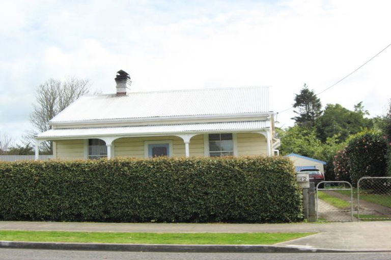 Photo of property in 42 Miro Street, Inglewood, 4330