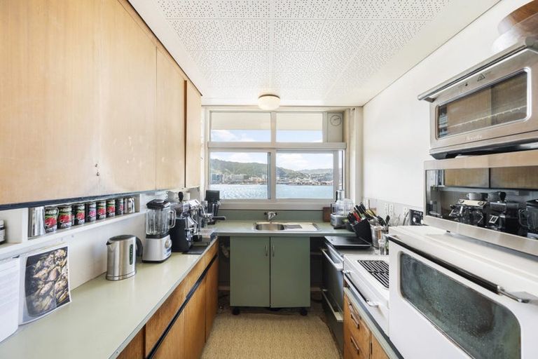 Photo of property in Dorchester Apartments, 144 Oriental Parade, Oriental Bay, Wellington, 6011