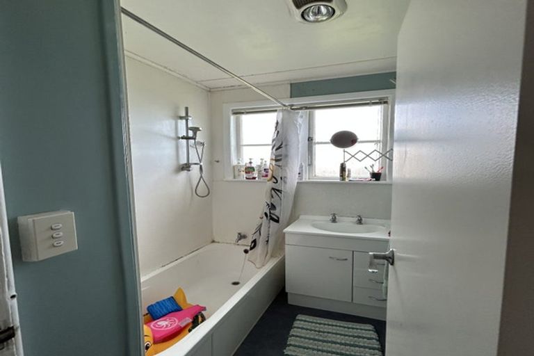 Photo of property in 12 Russel Street, Gladstone, Invercargill, 9810