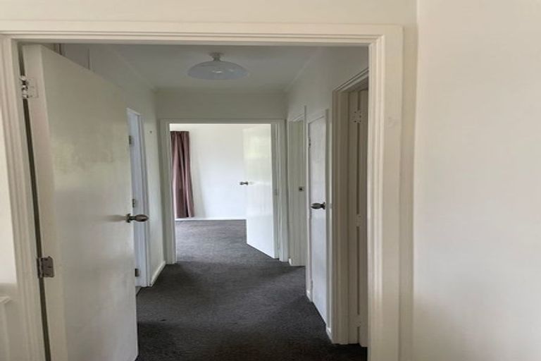 Photo of property in 62a Captain Scott Road, Glen Eden, Auckland, 0602