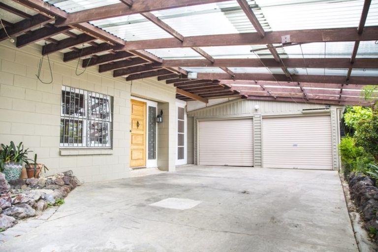 Photo of property in 5 Tiber Road, Forrest Hill, Auckland, 0620