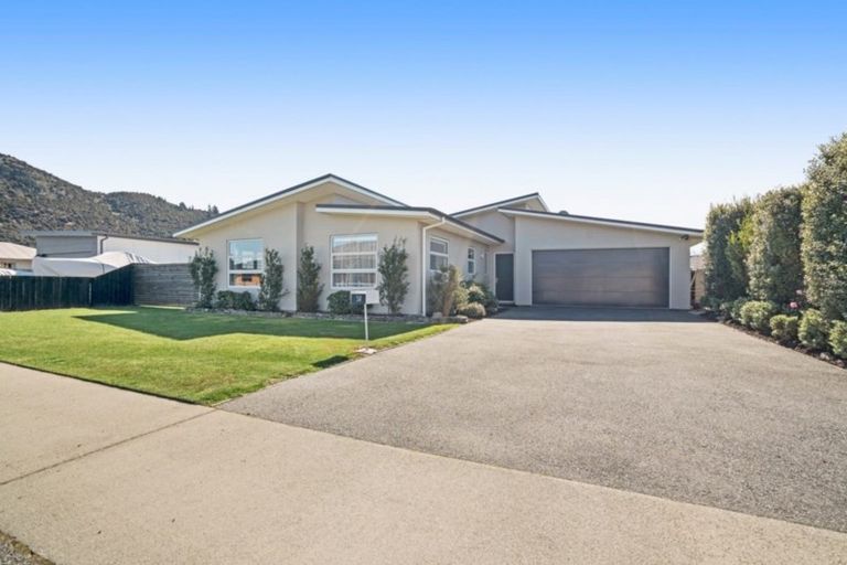 Photo of property in 58 Frye Crescent, Albert Town, Wanaka, 9305