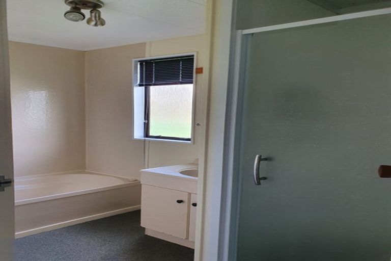 Photo of property in 297 Kingseat Road, Kingseat, Pukekohe, 2679
