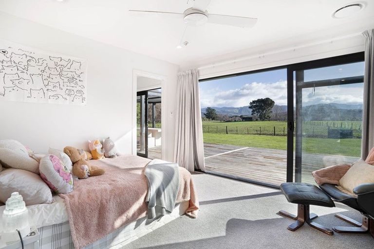 Photo of property in 65a Connollys Line, Carterton, 5713