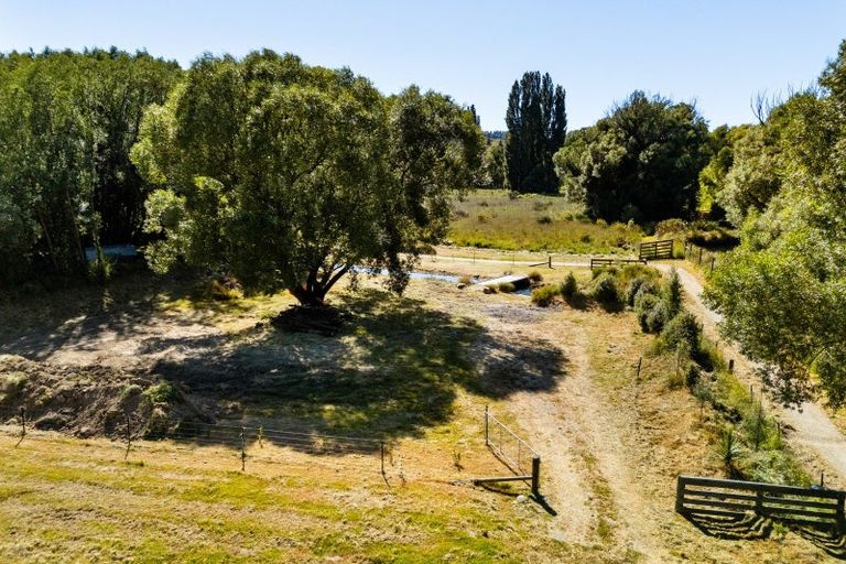 Photo of property in 43 Monteith Road, Albert Town, Wanaka, 9382