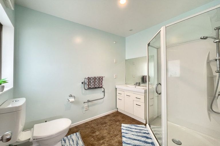 Photo of property in 23 Gifford Grove, Churton Park, Wellington, 6037