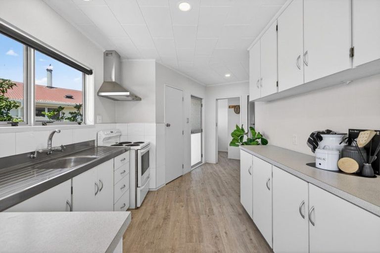 Photo of property in 42 Eversham Road, Mount Maunganui, 3116