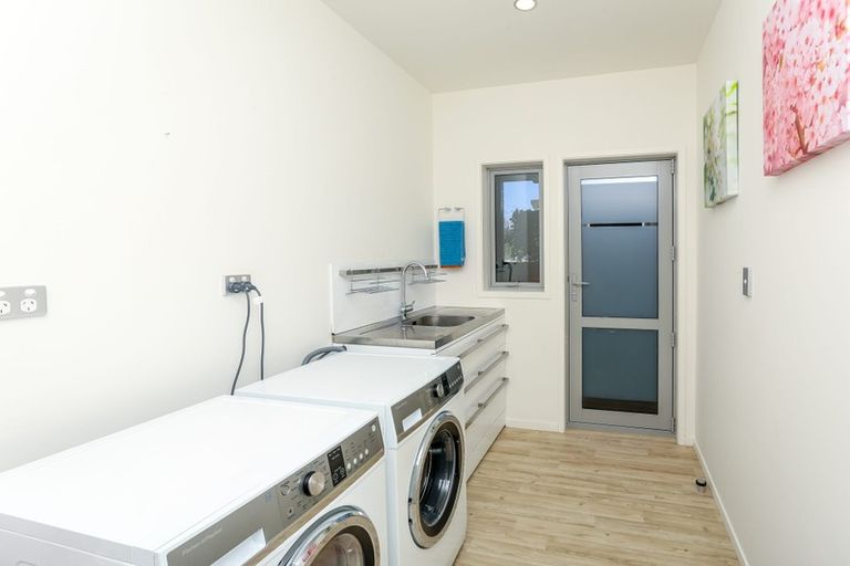 Photo of property in 30 Redwood Crescent, Hurdon, New Plymouth, 4310