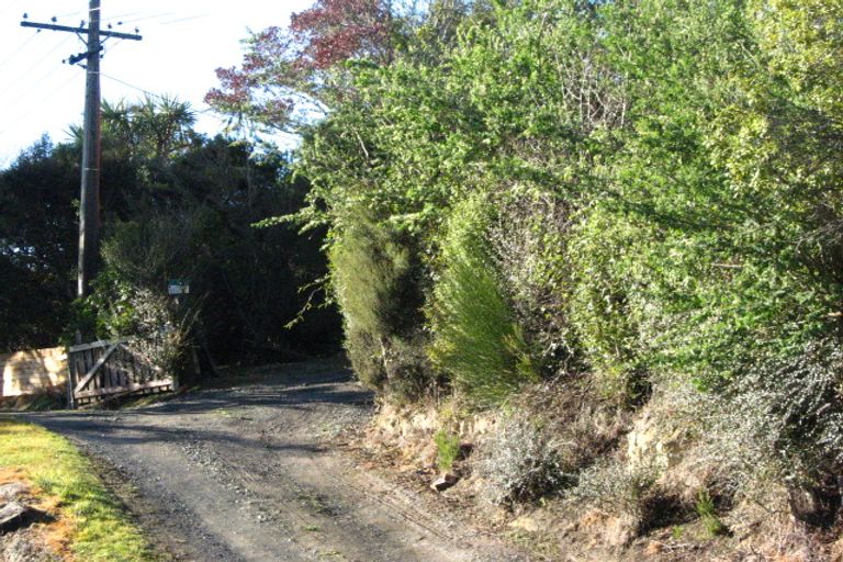 Photo of property in 128a Doctors Point Road, Waitati, 9085