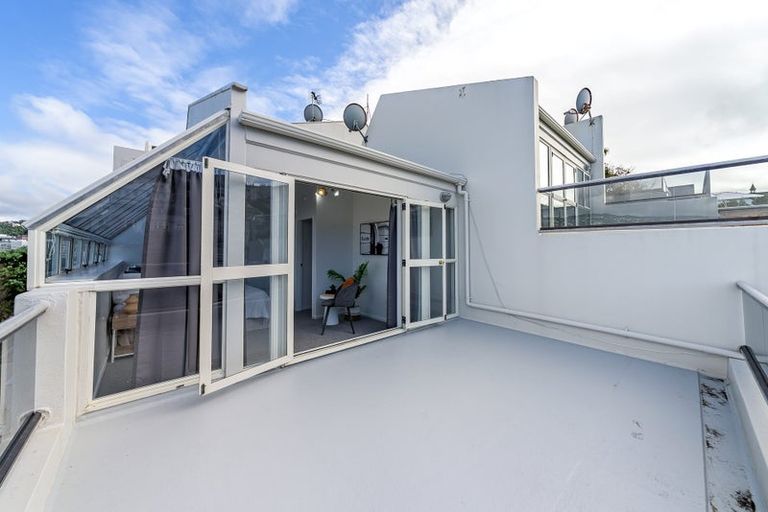 Photo of property in Mcfarlane Mews, 7/2 Mcfarlane Street, Mount Victoria, Wellington, 6011