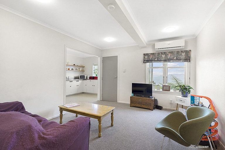 Photo of property in 14a Havelock Street, Mornington, Wellington, 6021