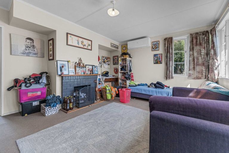 Photo of property in 4 Waitaua Street, Papakura, 2110