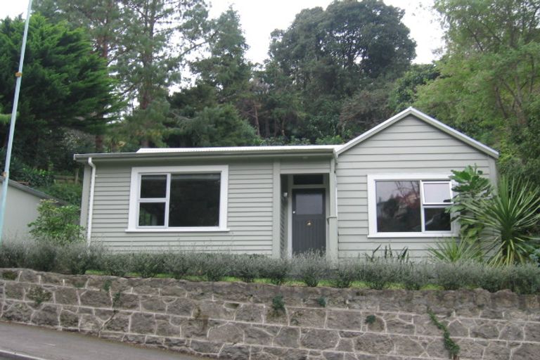 Photo of property in 35 Chaucer Road, Hospital Hill, Napier, 4110