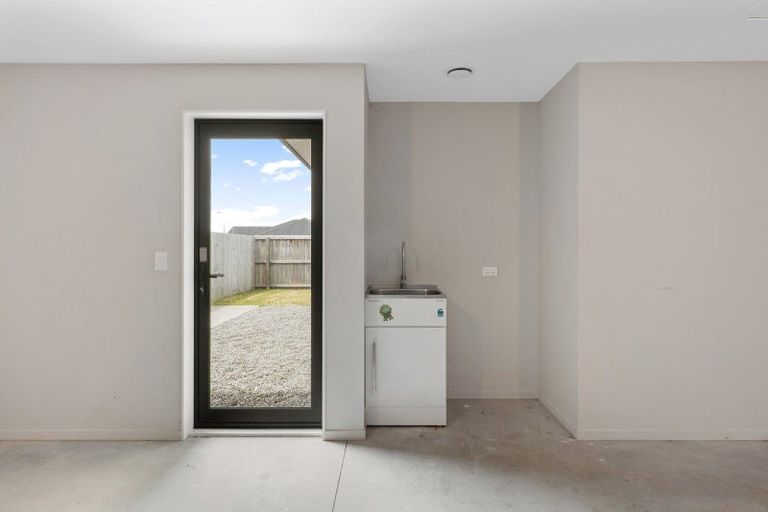 Photo of property in 38 Nicolau Avenue, Rolleston, 7615