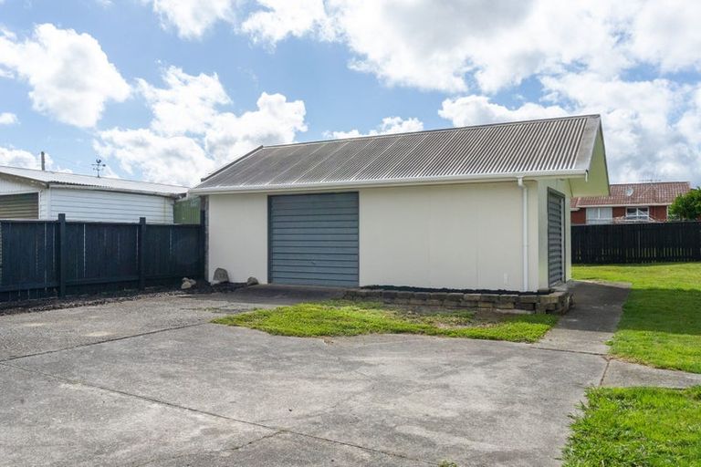 Photo of property in 158 Winchester Street, Levin, 5510