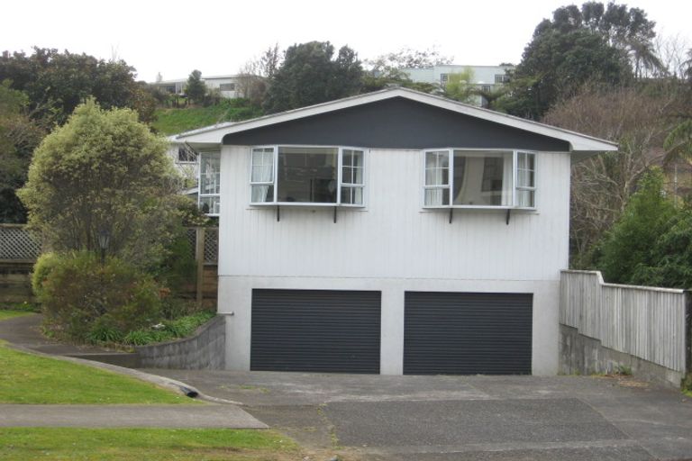 Photo of property in 10 Bromley Place, Westown, New Plymouth, 4310