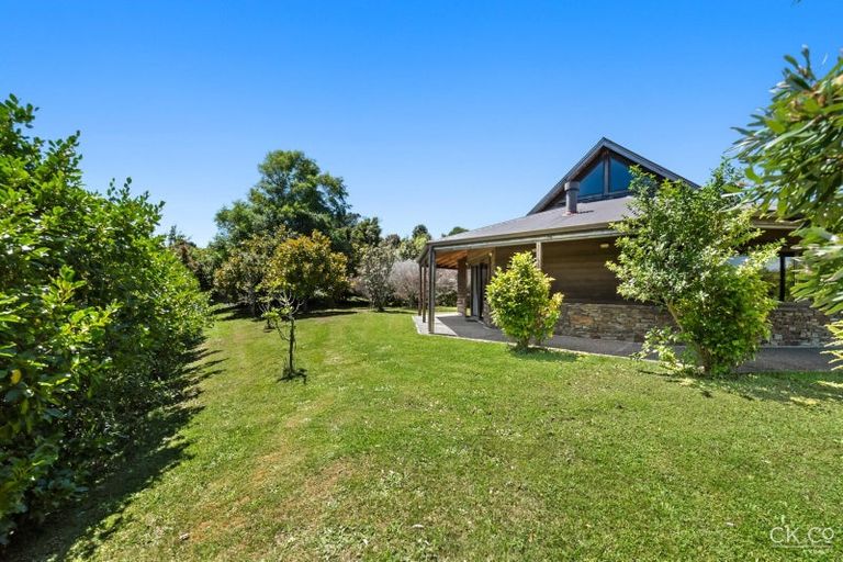 Photo of property in 14 Mount Marua Way, Timberlea, Upper Hutt, 5018