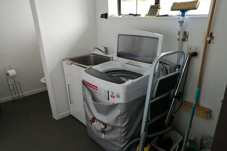 Photo of property in 47 Blueberry Grove, Timberlea, Upper Hutt, 5018