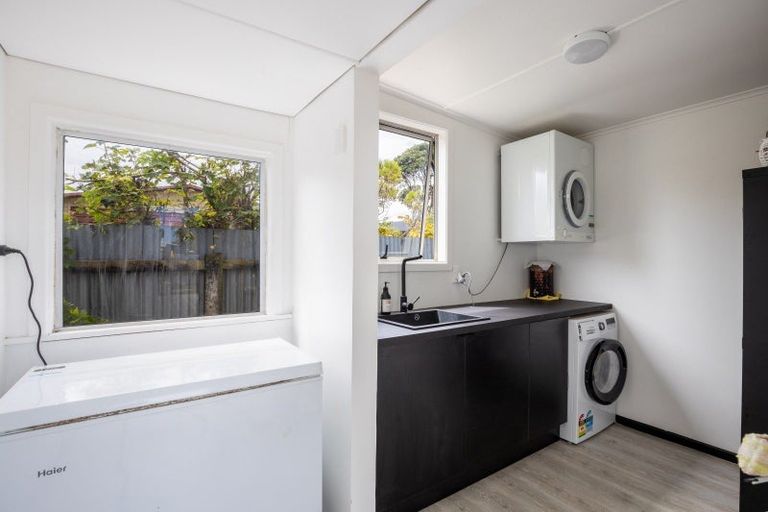 Photo of property in 29 Davies Road, Hurdon, New Plymouth, 4310