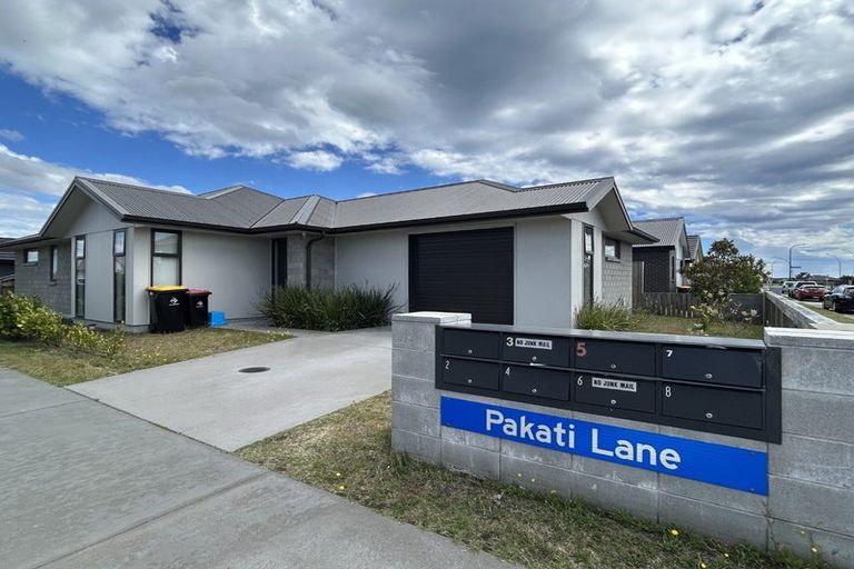 Photo of property in 2 Pakati Lane, Papamoa, 3118