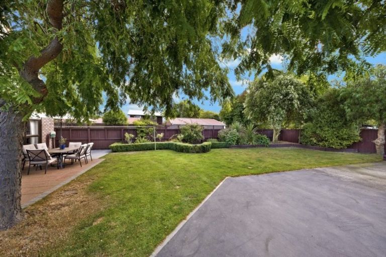 Photo of property in 249 Queenspark Drive, Parklands, Christchurch, 8083