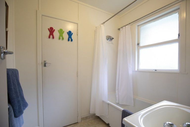 Photo of property in 100b Greenslade Road, Raglan, 3295