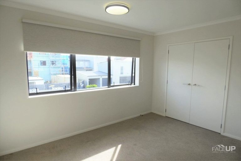Photo of property in 23 Kanuka Road, Hobsonville, Auckland, 0616