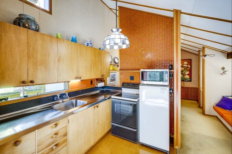 Photo of property in 122a Chaucer Road, Hospital Hill, Napier, 4110