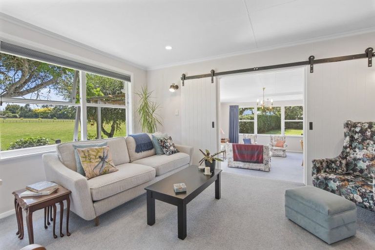 Photo of property in 147 Koputaroa Road, Levin, 5575