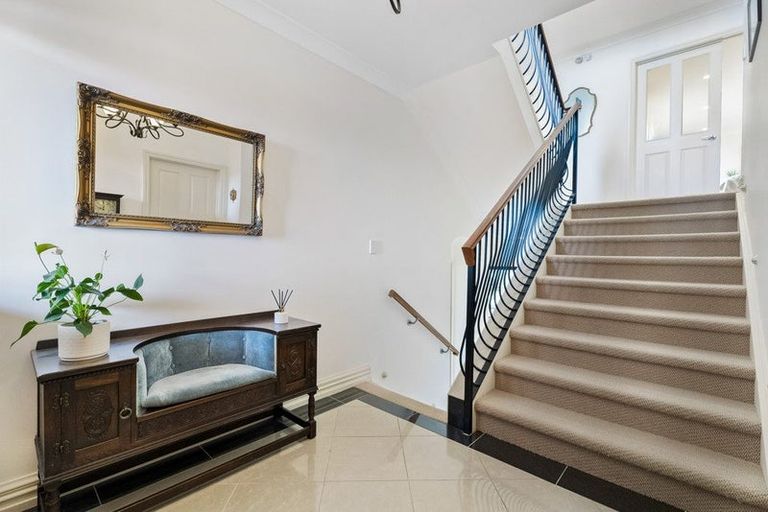 Photo of property in 36 Beauvoir Avenue, Matakatia, Whangaparaoa, 0930