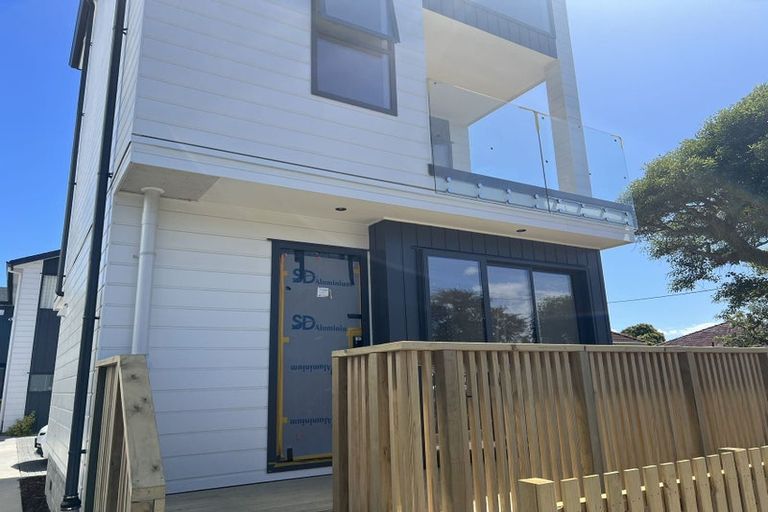 Photo of property in 17a Huia Road, Papatoetoe, Auckland, 2025