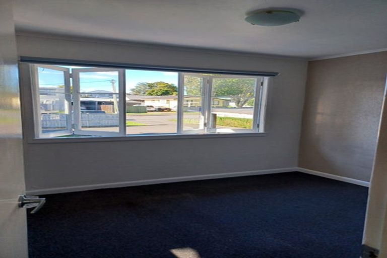 Photo of property in 3 Sandleigh Road, Hamilton Lake, Hamilton, 3204