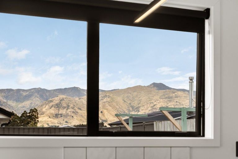 Photo of property in 42 Timsfield Drive, Lake Hawea, Wanaka, 9382