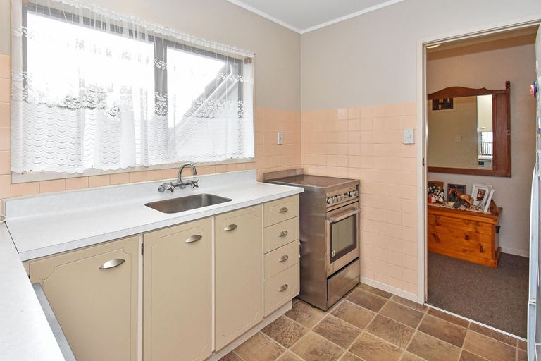 Photo of property in 8 Kaanapali Place, Wattle Downs, Auckland, 2103