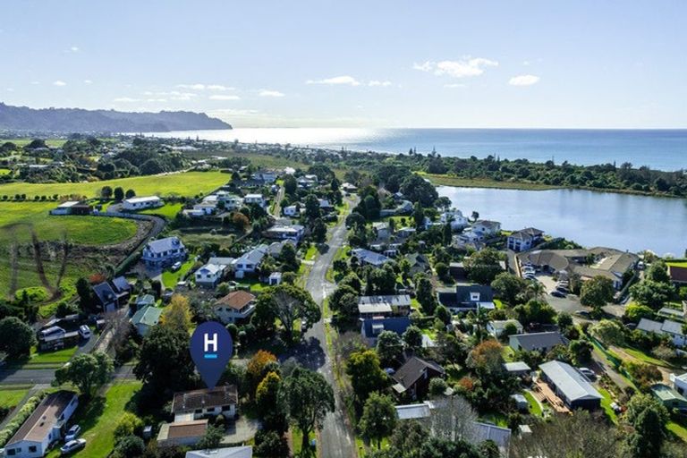 Photo of property in 9 Pohutukawa Drive, Athenree, Katikati, 3177