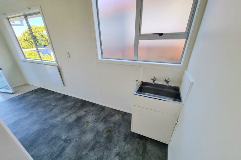 Photo of property in 2/164 Forrest Hill Road, Forrest Hill, Auckland, 0620