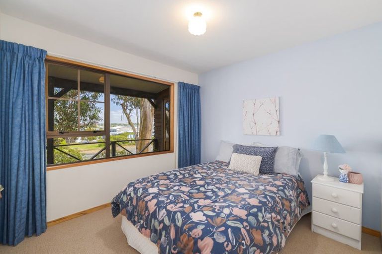 Photo of property in 7 Cannon Hill Crescent, Mount Pleasant, Christchurch, 8081
