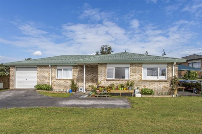 Photo of property in 11 Munroe Road, Ranui, Auckland, 0612