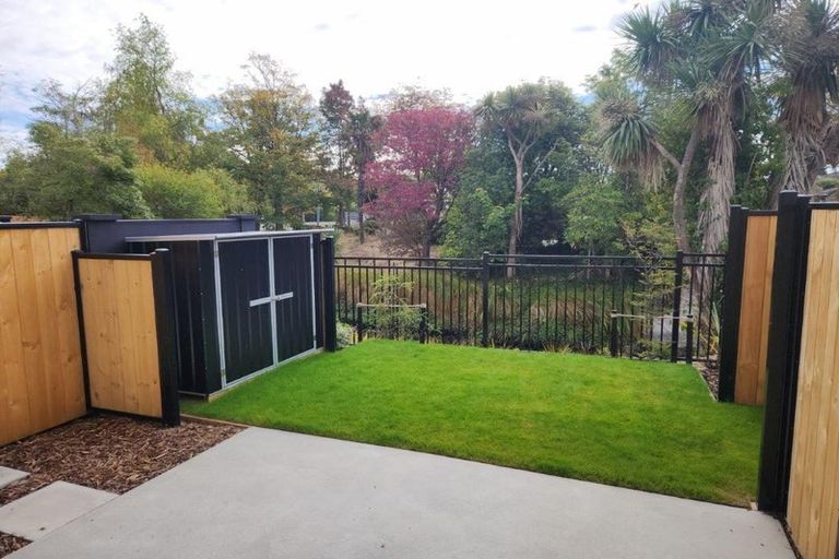 Photo of property in 4/2 Matata Place, Dallington, Christchurch, 8061