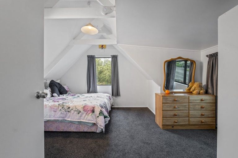 Photo of property in 92 Heta Road, Highlands Park, New Plymouth, 4312