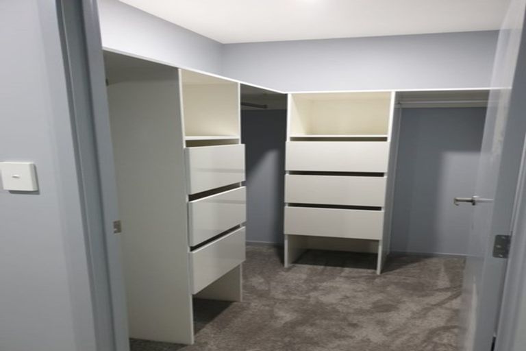 Photo of property in 2 Frederick Place, Whalers Gate, New Plymouth, 4310