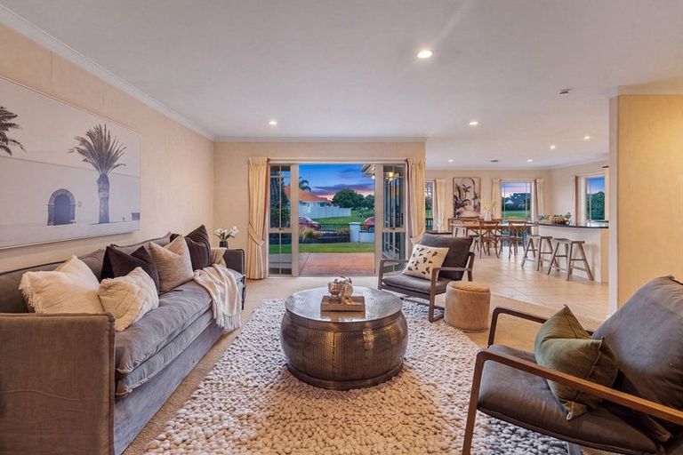 Photo of property in 50 Gravatt Road, Papamoa Beach, Papamoa, 3118